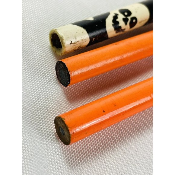 Vintage 3 - 1 Pumpkin Berol, 1 Glow Skull Pentech, 1 Orange Halloween Pencils - Picture 4 of 11